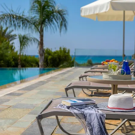 Harmonia Beachfront Vilă *
