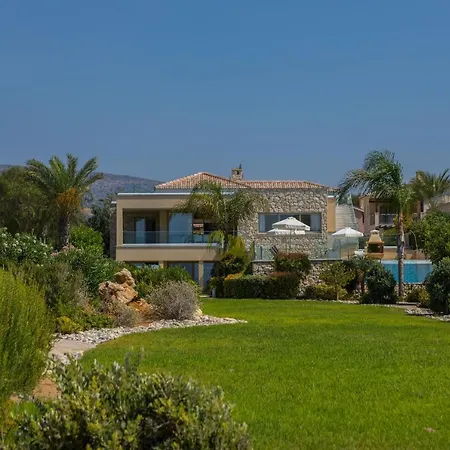 Harmonia Beachfront Vilă *